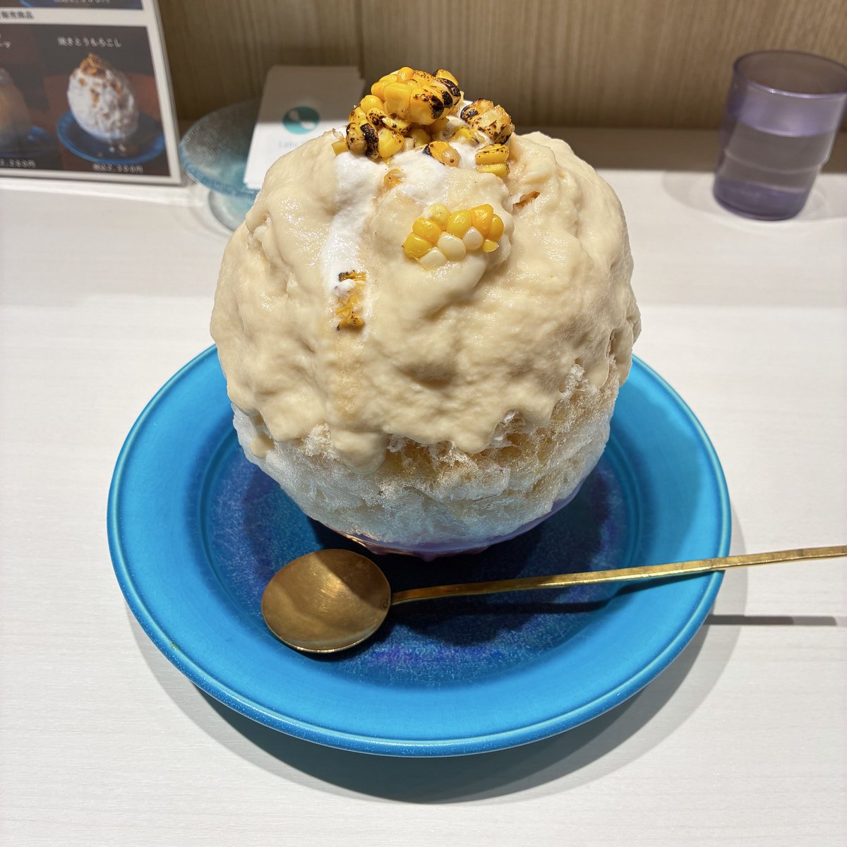 thuix2025's tweet photo. 念願の焼きとうもろこし🌽かき氷
美味しかったです、ごちそうさまでした🍧
＠LABO1032 

#labo103 ＃かき氷 #焼きとうもろこし https://t.co/zFUSFhWLAT