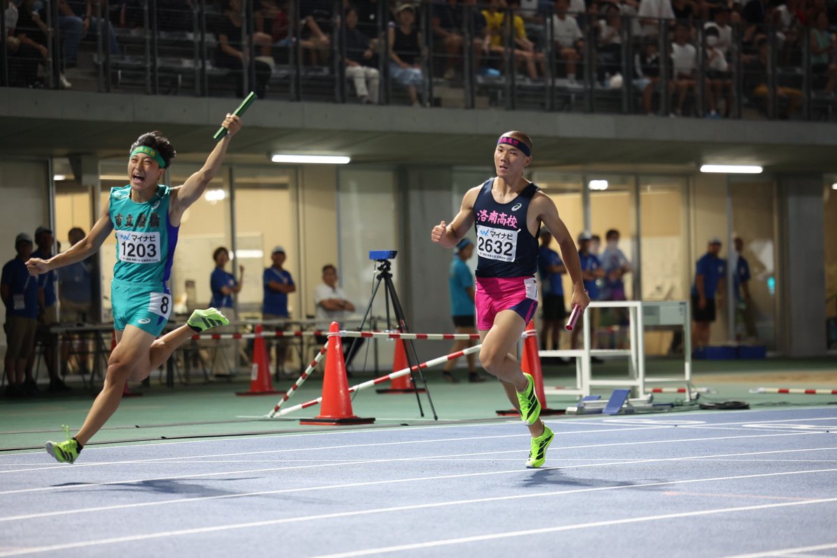 Getsuriku's tweet photo. #滋賀IH
男子4×100mリレー

タイムレース決勝
🥇市船橋（千葉）39.60
（小手柊和、岡澤凜併、山本楓、片山瑛太）
🥈洛南（京都）39.72
🥉弘前実（青森）40.18

優勝は3組1着の市船橋！
3年ぶり2度目のV！✨✨
2着でバトンをもらった片山が競り勝つ🏃‍♂️ https://t.co/tAYU5T0jfy