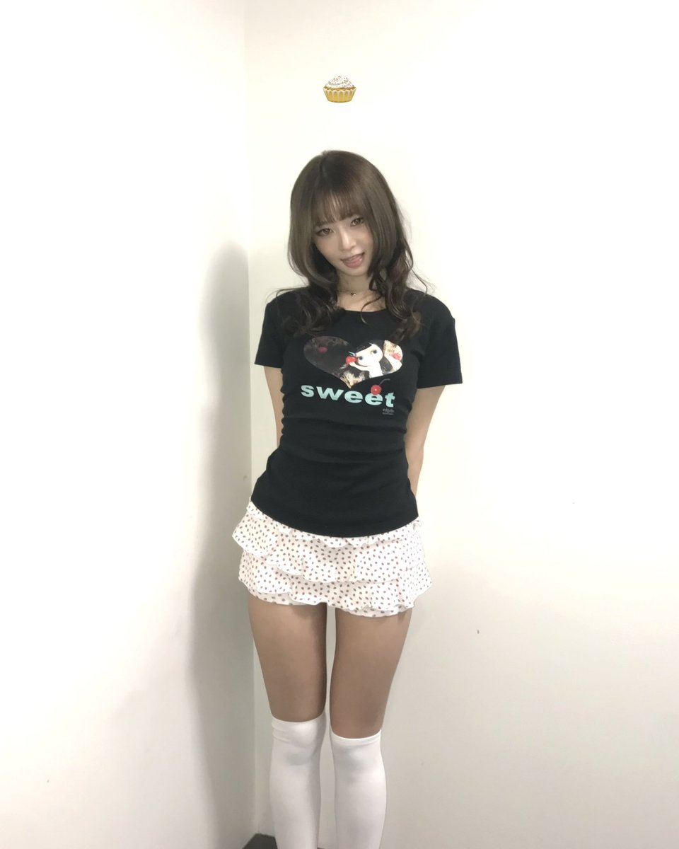 reistunes's tweet photo. hi bb <3___<3 https://t.co/7BR8yUJhUE