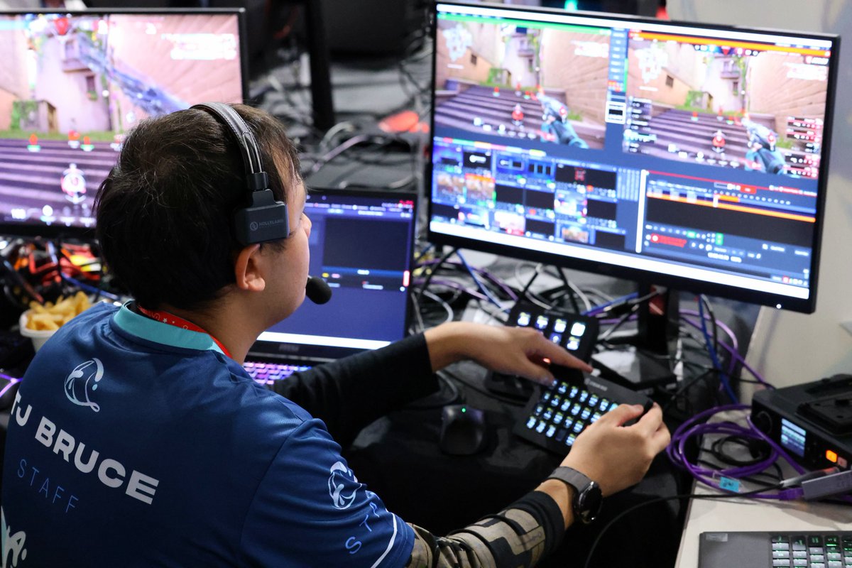 tjbruce17594's tweet photo. I'm lost for words.

Since starting Wave OCE, we set out with the vision to create something the community could be proud of. 

From top-tier events to stunning broadcasts, never did I imagine we would be here, running our first LAN tournament.

I'm incredibly proud of the team who made this all possible and extremely grateful to the players, viewers & community who share our passion for VALORANT esports.

We won't stop delivering for the OCE grassroots scene and will continue to lead the way with the quality of our tournaments & broadcasts 🔥