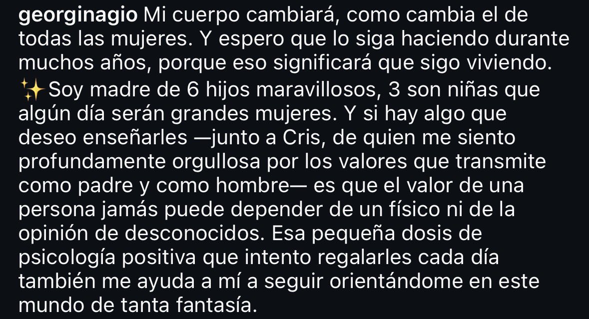 _Arpia_'s tweet photo. Que en una época en la que la delgadez extrema vuelve a estar en auge una persona con tanta influencia en redes como Georgina mande mensajes así es tan importante https://t.co/LYz79Sgjlu