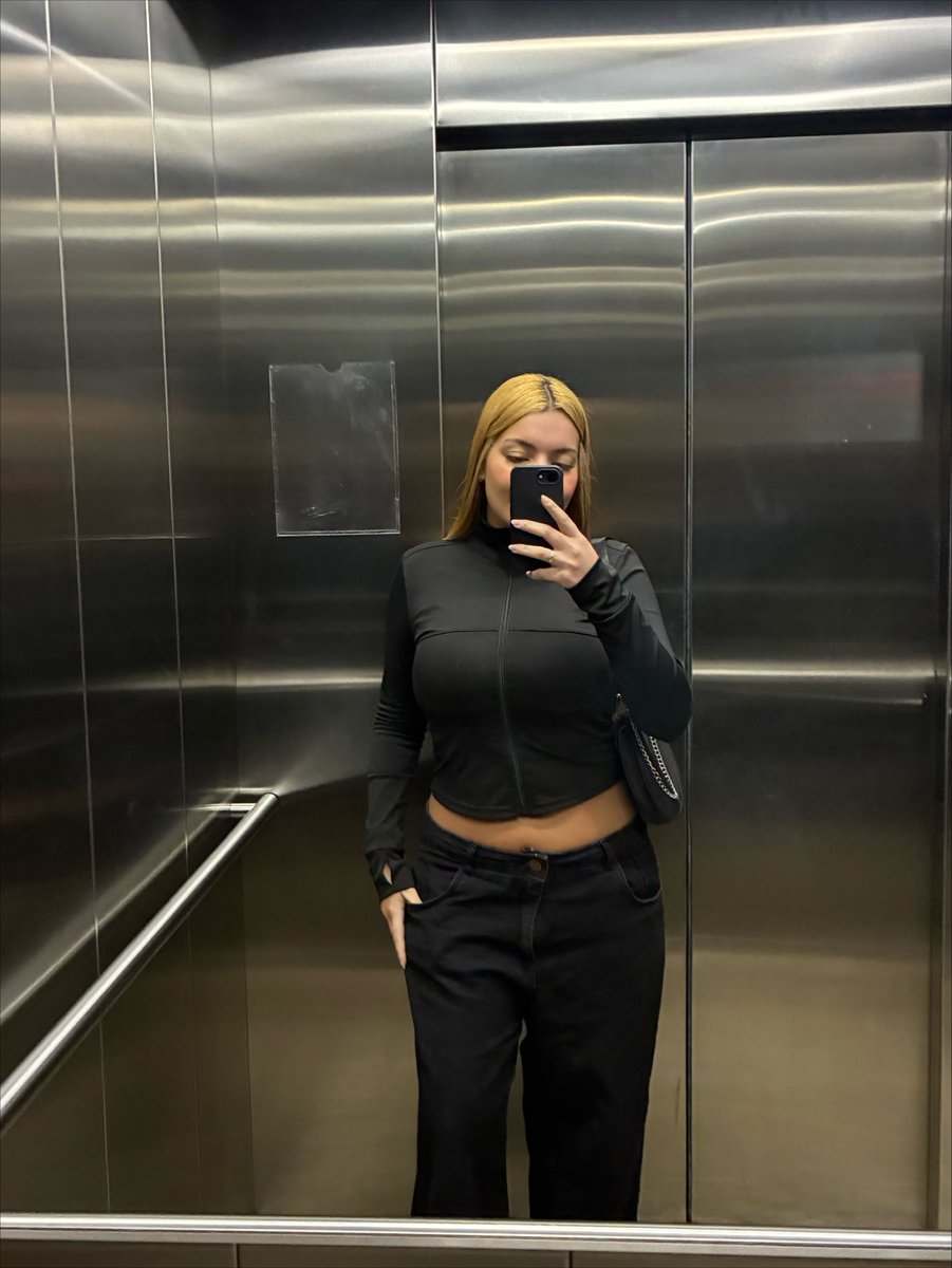 annavasconcels_'s tweet photo. -22kg, é o q eu tenho a dizer https://t.co/jSiDac7cSM