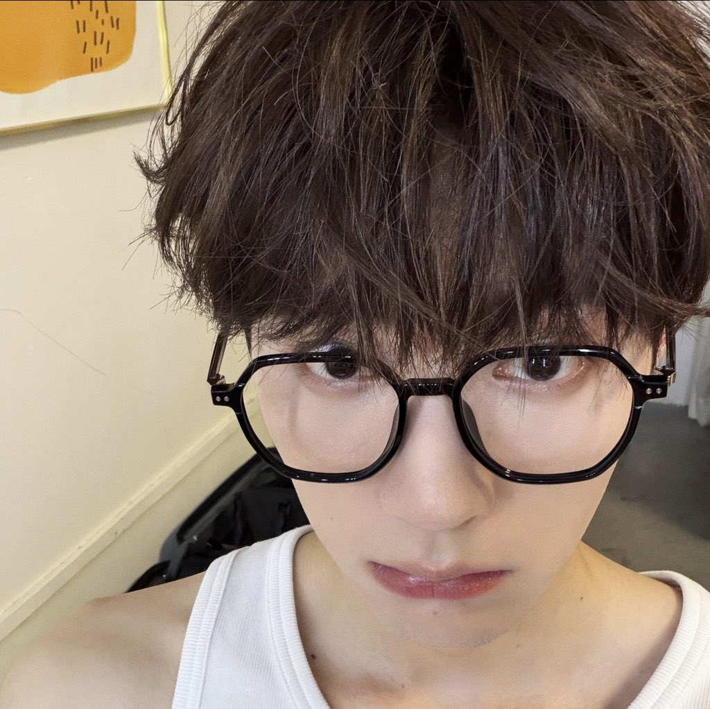 zzuiiz1's tweet photo. 아귀여워!!! https://t.co/8GDri88TVK