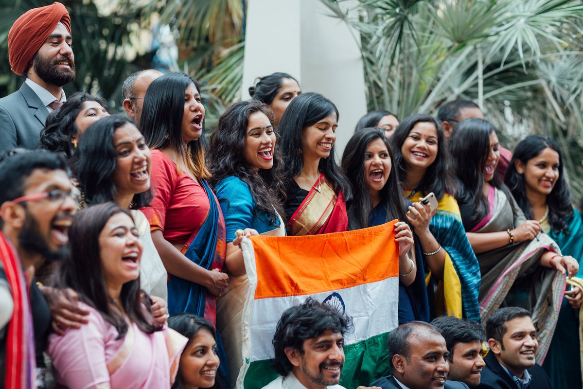 UKinIndia's tweet photo. Future leaders, this one's for you 🫵

Applications for the fully funded @CheveningFCDO Scholarships are now open, offering aspiring leaders from India the opportunity to study in the UK and join a global community of changemakers.

🗓️ Deadline: 6 October 2026 https://t.co/WRrYBIvXHT