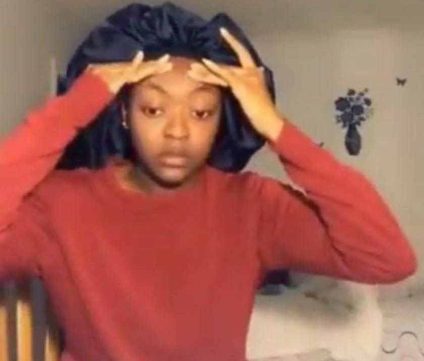 FadaMajking's tweet photo. Looking at my transaction history, who is Danladi Abayomi? And why did I send you N17,570 at 1:33am? 😭 https://t.co/vTmQsCT1Le