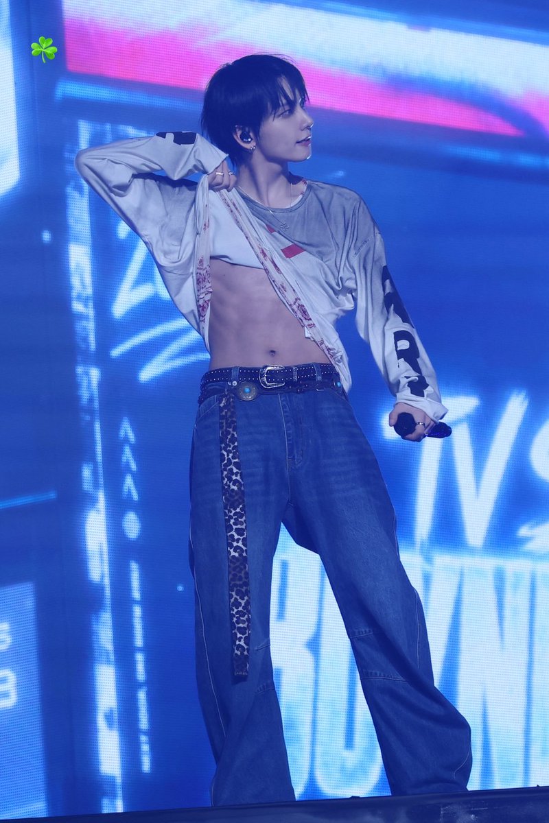 mjhhhaa's tweet photo. 명재현 복근 절대 못 잊어...... https://t.co/LdCimwdSnx