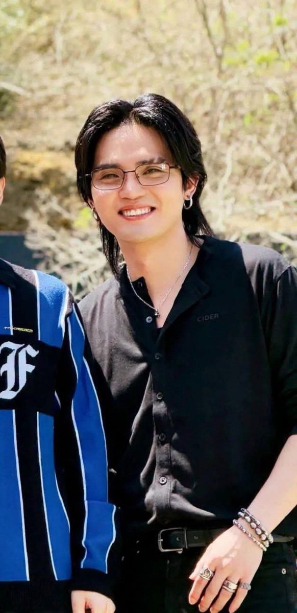 jampawlonasimp's tweet photo. WORLD PAUSEEE, ANG GANDA GANDA NI PABLO WTFF HE LOOKS EXPENSIVE 😭🥹

SB19 KAYA SA CANVA 
@SB19Official #SB19
#SB19xCanva https://t.co/Wjm41MFugg