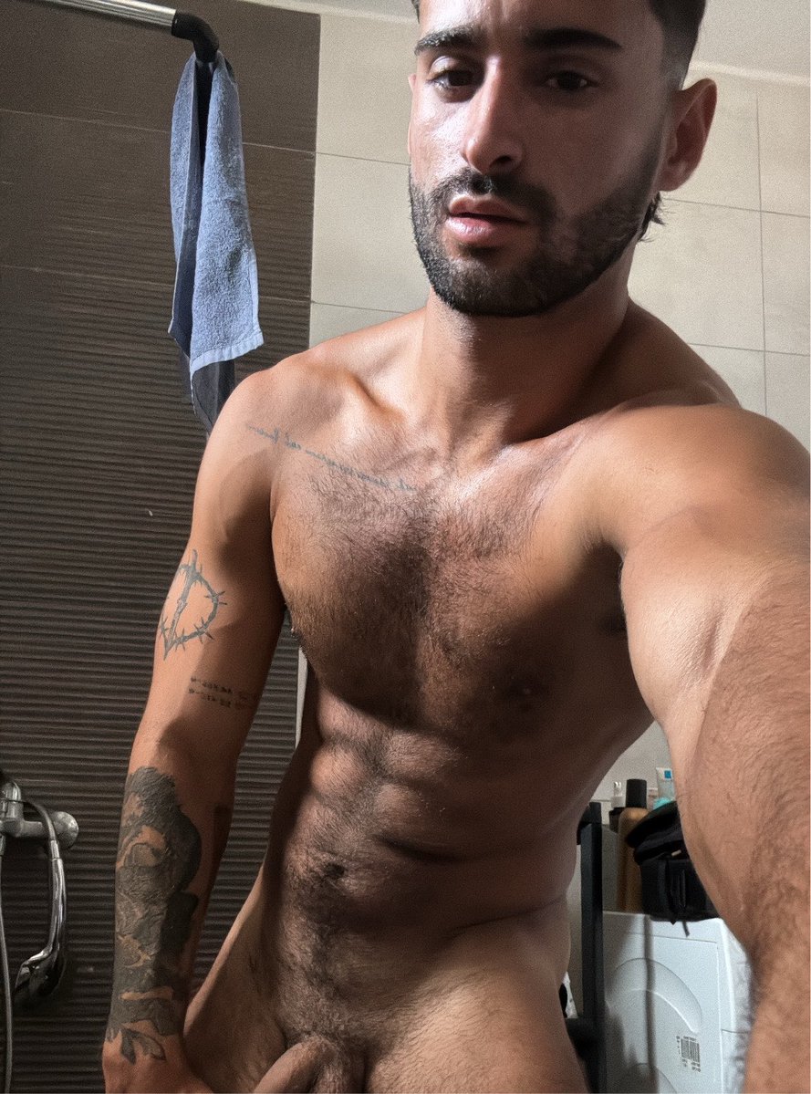 jayyishot's tweet photo. tu pov https://t.co/AtNQe9TK6a