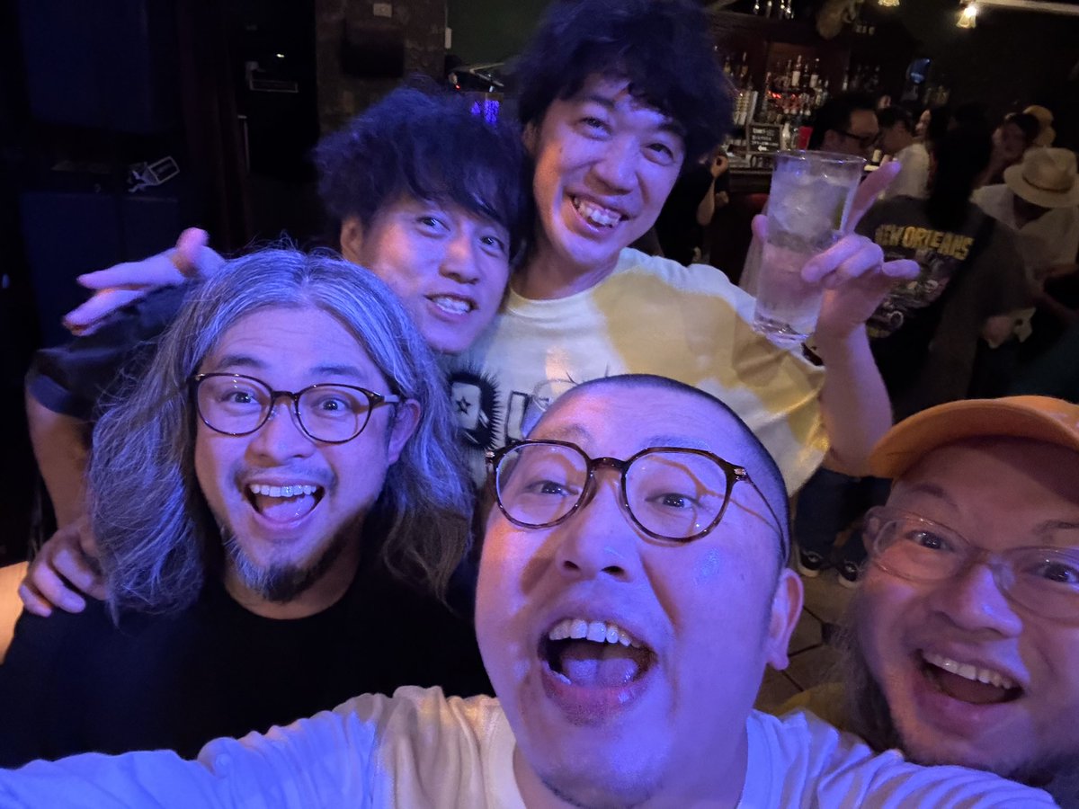 VcrncsProtector's tweet photo. エスカペの良い写真
みんな可愛い https://t.co/ApSDqD6GB3