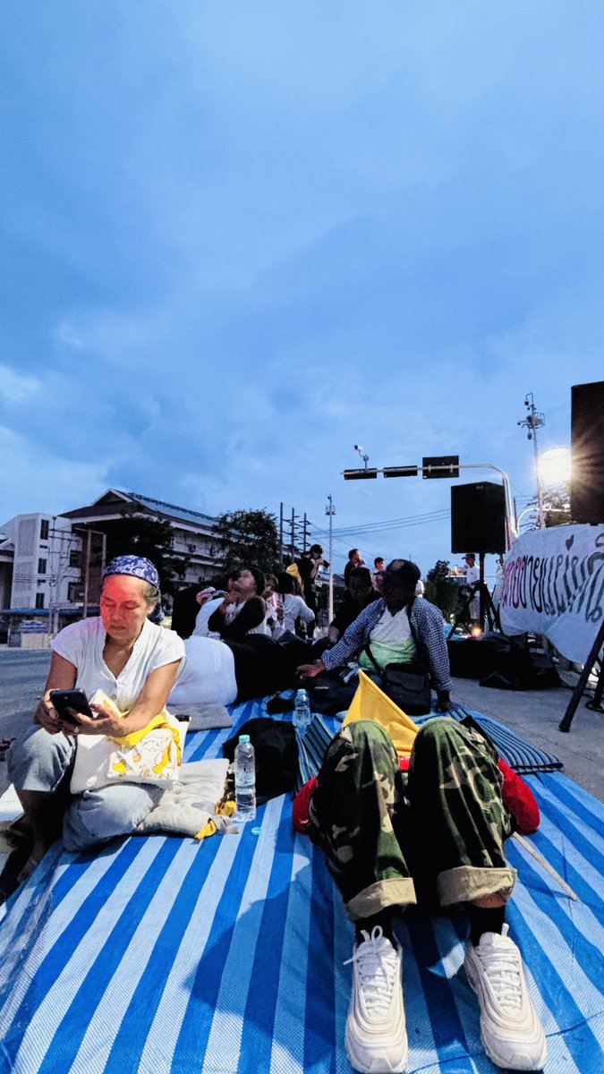 aorwiki's tweet photo. Day1

รัฐบาลภูมิใจจีนเบี้ยว คราวนี้มีคนกันแค่นี้ ทุกคนสู้สุดใจ ขอบคุณทุกท่านที่แวะมาให้ กลจ ชาวบ้าน 

#StopSEC #SECWATCH #หยุดแลนด์บริดจ์ https://t.co/sWlUjNil3W