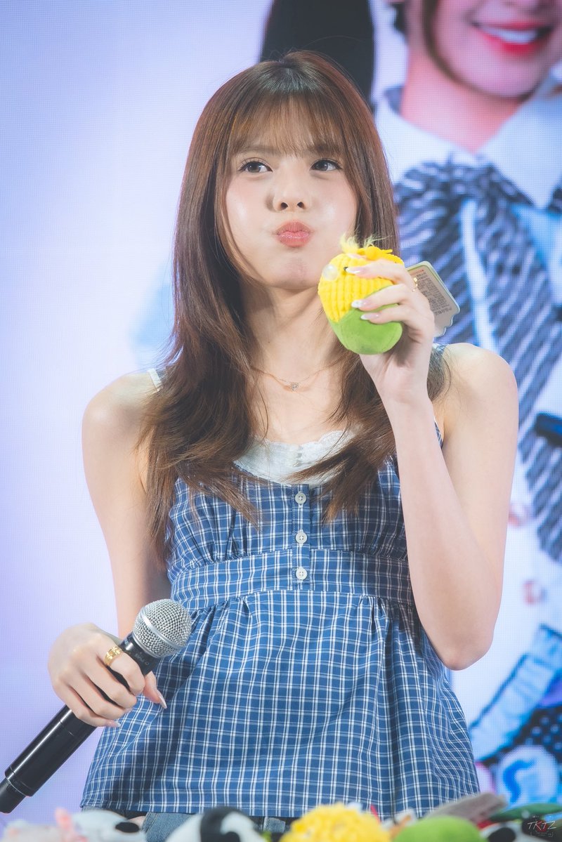 sTKTZ_MBPC's tweet photo. ละชีมุมุอะไรเบอนั้นอะ🥺🥞🐋🤍🤏🏼
#MEGASHOWBangkok2026 #AsiaArtToyIPShow #BNK48 #PancakeBNK48 https://t.co/bXAb98oQMW