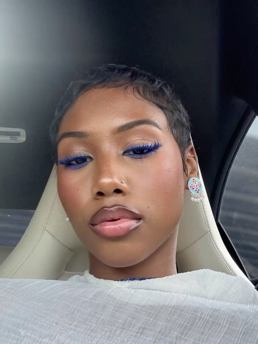metroishim's tweet photo. Never thought blue would look this good https://t.co/ABbu0nMeOt
