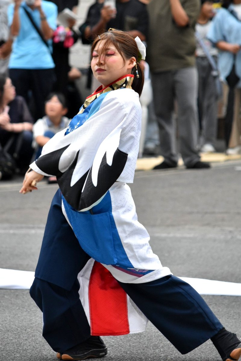 birdmanno0's tweet photo. 2026.8.2
🏯 能代七夕 天空の不夜城 🏯

⚪️能代YOSAKOI〜颯〜🔵さん

🤩かっこいい〜🤩

#能代
#天空の不夜城 
#不夜城
#能代YOSAKOI颯 https://t.co/tpIFS0kdX9