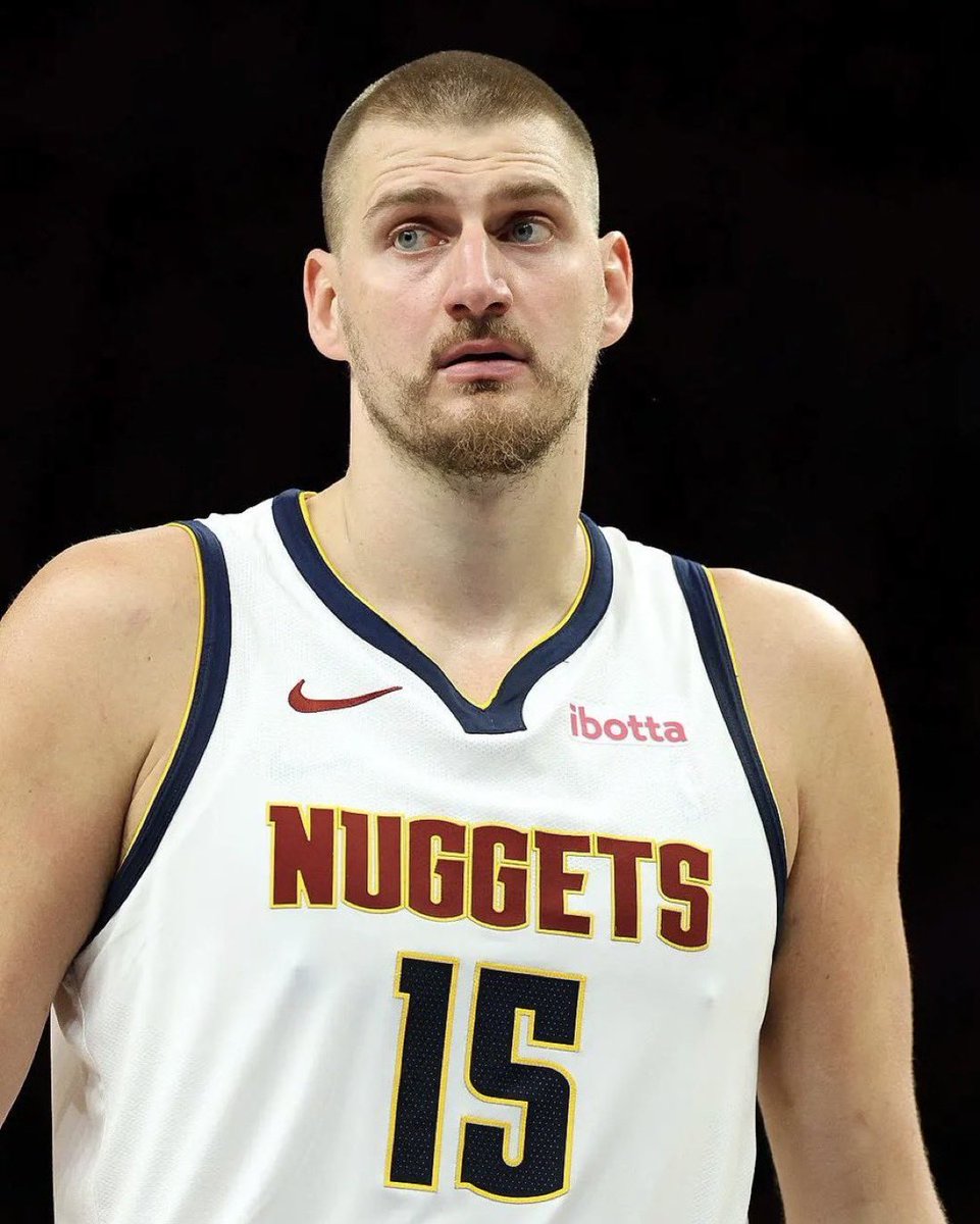 Fullcourtpass's tweet photo. Potential free agents during the summer of 2027, per @BobbyMarks42 

- Giannis Antetokounmpo
- Steph Curry
- Nikola Jokic
- LeBron James 
- Jimmy Butler
- Anthony Davis
- Kawhi Leonard
- Karl-Anthony Towns
- Kevin Durant
- Brandon Ingram
- Kyrie Irving https://t.co/Pw3U5RtAWp