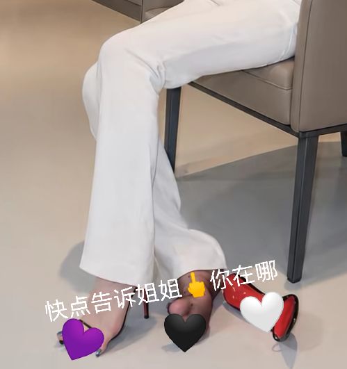 ta65209826's tweet photo. 2/4
又一天快要结束
夜深人静
被汹涌的欲望吞没前
不如🖤爬进来试试～
或许这次
是你🏧戒瘾的开端

#Findom #压榨 #戒榨 https://t.co/1iFUvddl4p