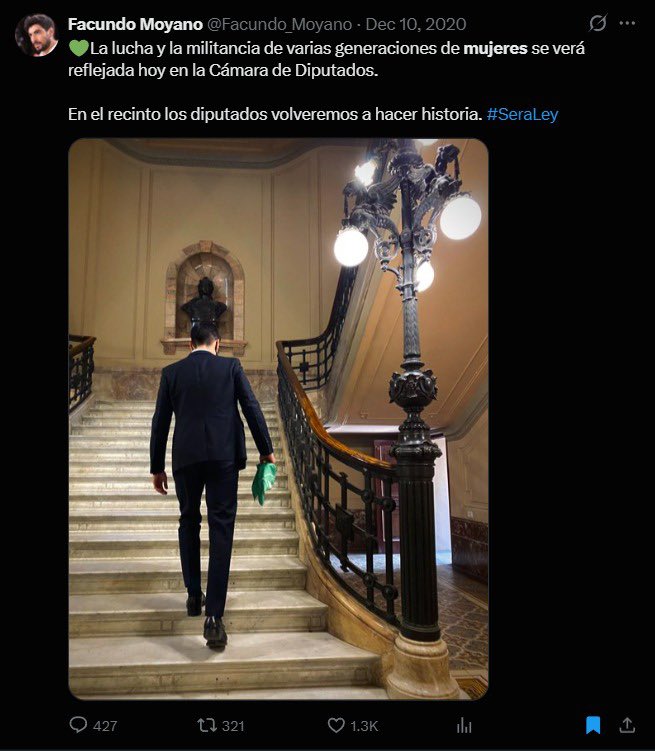 Jairo_Henoch's tweet photo. El kirchnerista Facundo Moyano se paseaba por el congreso con un pañuelo verde, pero hoy agredió a su mujer hasta dejarla en el hospital.

El feminismo no va a decir nada porque es kirchnerista. https://t.co/9v1aJolHC6