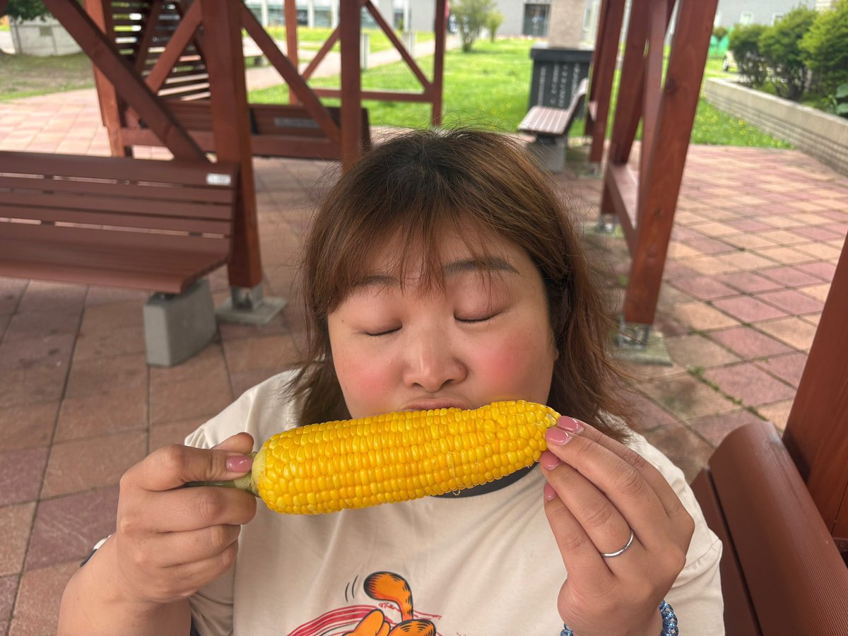 yuu_tjp's tweet photo. 盛れる角度なんかよりもありのままの臨場感あふれる写真を撮ってくれます、夫。 https://t.co/PVvxXENEhm