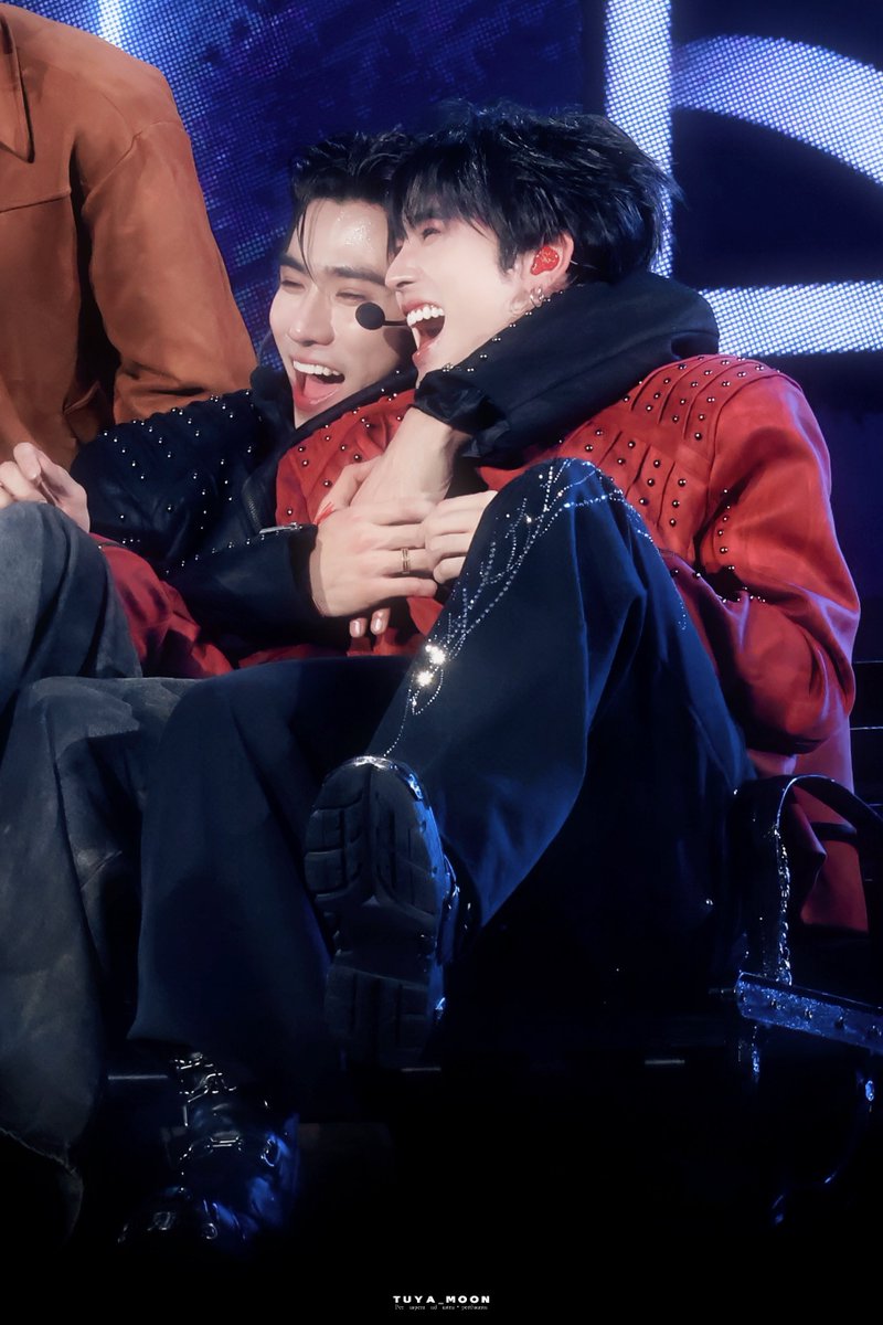 Tuya_moon's tweet photo. 🐶😚💕💕

#PerthSantaConcertD1 

#PerthSanta #เพิร์ธแซนต้า
#PerthTanapon #Santapp https://t.co/nnraAFCMXc