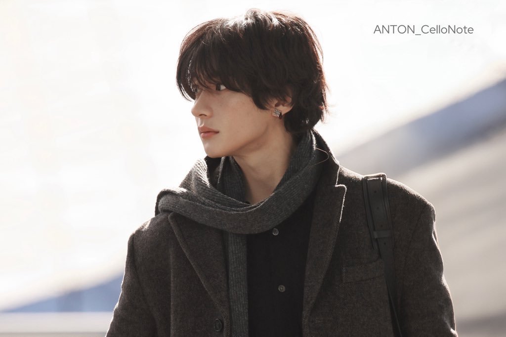 smotakunonikki's tweet photo. ちなみに4枚目のアントンは好きビジュトップ5に入るくらい大好きな251205のアントンです https://t.co/gcHsRa7Yhw
