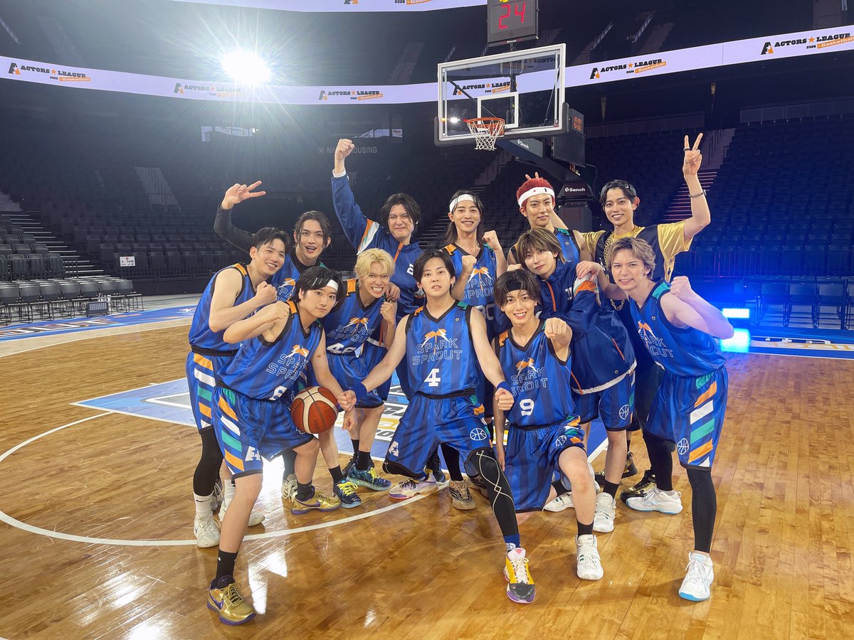 rjpmission's tweet photo. 『ACTORS☆LEAGUE in Basketball 2026』
ご来場ご視聴、そして沢山の応援本当にありがとうございました🏀

勝ったぞーーーー‼️‼️💪✨

全員で守って全員で攻めて、全員で声を掛け合って全員で鼓舞し合う
チームが1つになって勝ち取った勝利だと思います😌🙏

そしてお互いのチームがリスペクトを持って楽しく真剣勝負できたんではないかと思います！！

最高の1日‼️
#アクターズリーグ 最高‼️
SPARK SPROUT最高‼️
バスケ最高‼️
ワンチーム👍👍