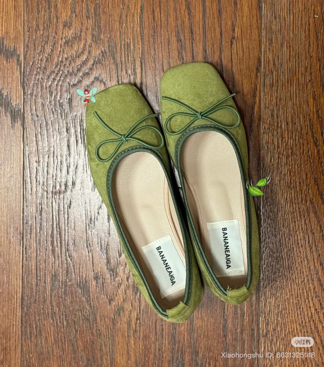 jungjless's tweet photo. Naksir parah sama flatshoes hijau matcha ini. Cantik banget warnanya😭 https://t.co/Pq3GHUxxIa
