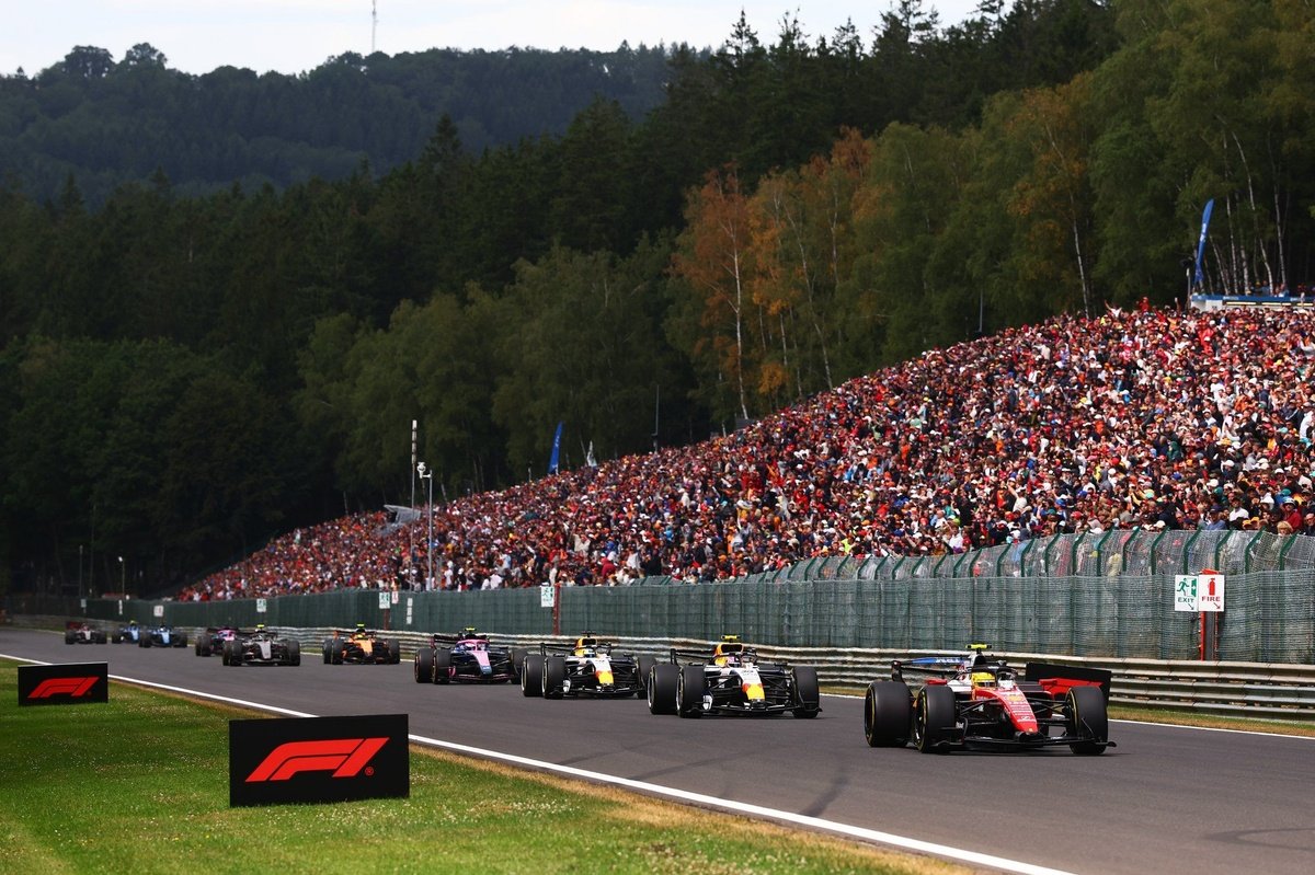 umqualquersport's tweet photo. Audiências da Globo nos GP's da F1 desse ano até agora: 

Austrália: 6.4 pontos 
China: 6.8 pontos
Japão: 5.7 pontos
Miami: 3.6 (VT)
Canadá: 3.5 (VT)
Mônaco: 8.3 pontos
Espanha: 6.8 pontos
Áustria: 7.8 pontos 
Grã-Bretanha: 9.3 pontos
Bélgica: 9.2 pontos
Hungria: 8.5 pontos https://t.co/C9o4kKIp3U