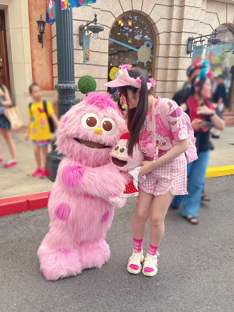 Momoppy_pink's tweet photo. アビーちゃんに見られた👀🩷

#モッピー 
#usjファン https://t.co/fkP4jl4kEh