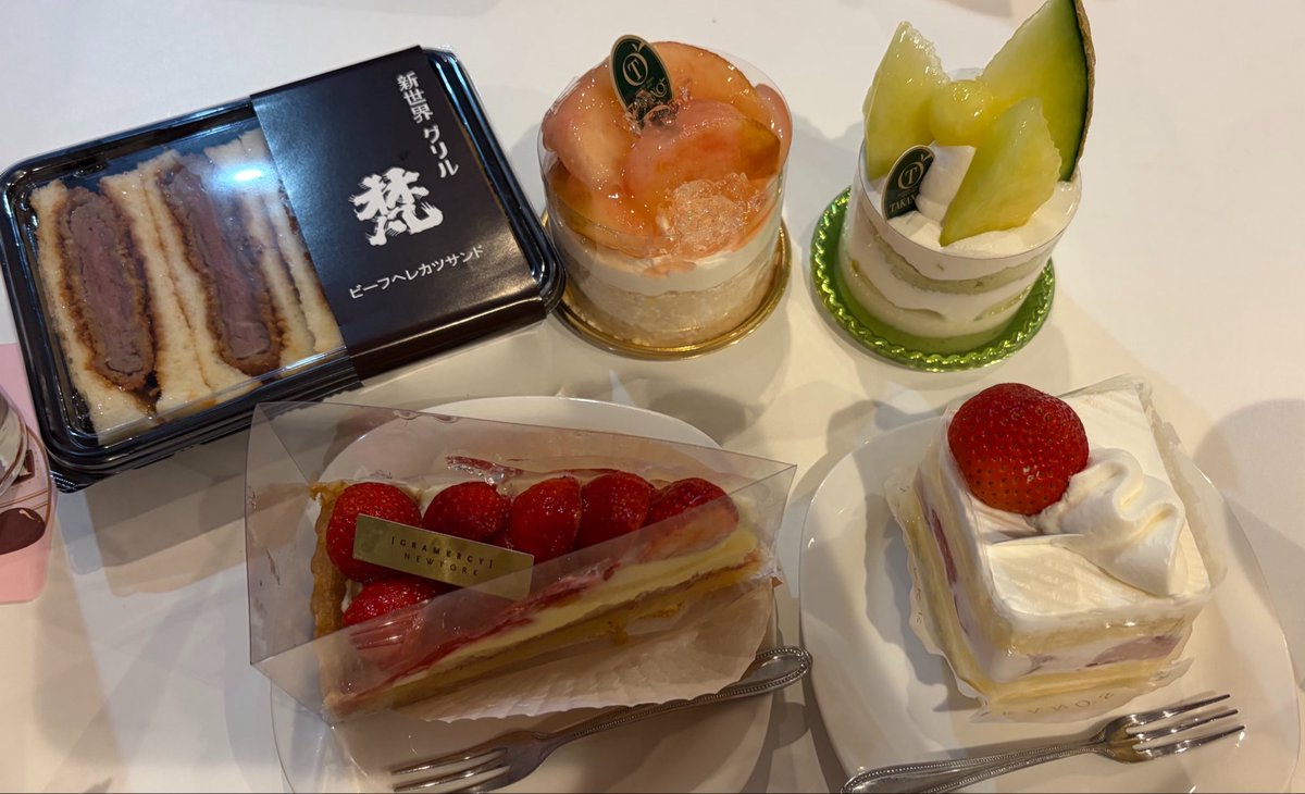 mcnt_nagi's tweet photo. ログアウトしてます（ ܸʚ̴̶̷̷⩊ʚ̴̶̷̷ ܸ）！！！

少しだけやったけど、今日も楽しかったです> ̫<

次7日金曜日17-23でいてます♪̊̈♪̆̈

⬇️美味しかった😭🫶ありがとう♪̊̈♪̆̈ https://t.co/bMF9otCu4H