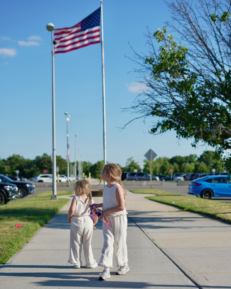 LIMacArthur's tweet photo. Those 250th celebration vibes are still in the air at ISP! πΊπ²βοΈ β¨ Where will your August adventures take you? Tell us your travel plans below π & letβs keep the birthday spirit flying high! #america250 #flymacarthur #onlyatisp #longislandny #summertravel
@AveloAir @BreezeAirways @CapeAir @FlyFrontier @JetBlue @SouthwestAir