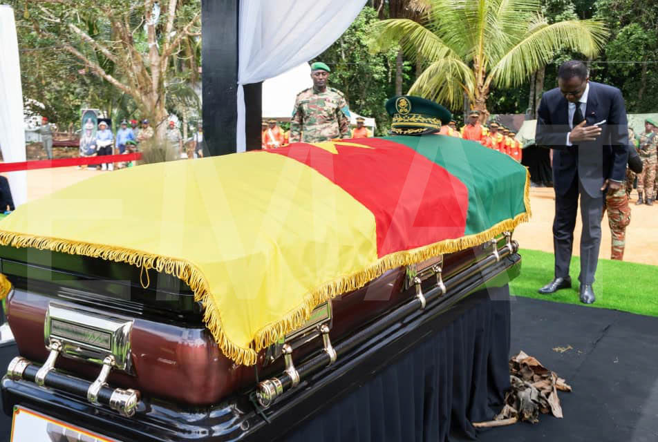 armeedeterre237's tweet photo. Hommage solennel au Général de Division Philippe MPAY, dont les obsèques se sont déroulées du 30 juillet au 1er août 2026 entre Yaoundé et Song-Libot, son village natal sous la présidence du MINDEF. #ArméesCamerounaises #MémoireMilitaire #HommageNational #PhilippeMpay  #Cameroun https://t.co/T9L9Uw9wFQ