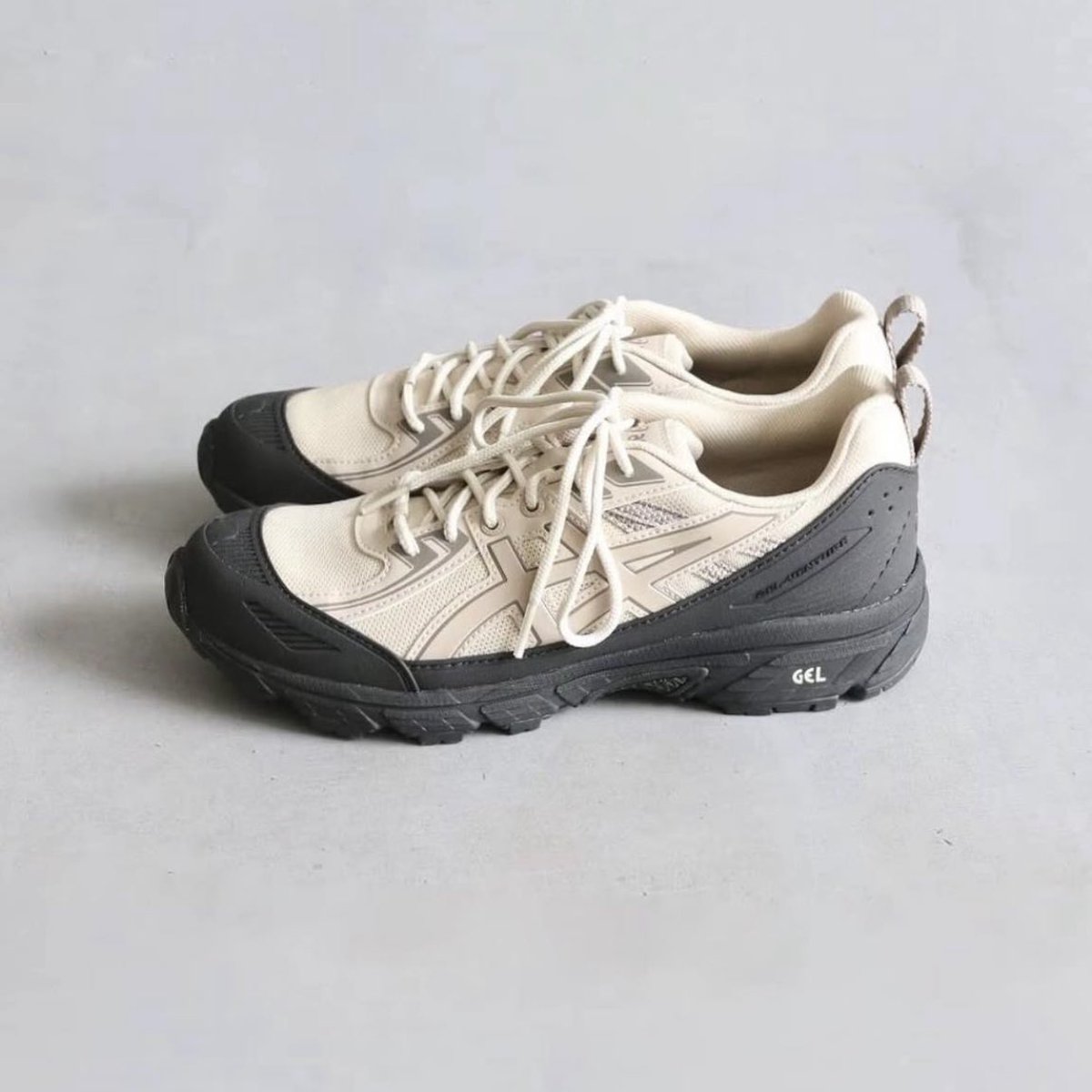 shun_dax's tweet photo. まじかASICSのこのスニーカー良すぎるだろ https://t.co/VwDYGtJReK