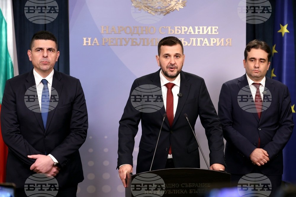 BTAnewsENG's tweet photo. #BulgarianNews
❓️ #DemocraticBulgaria has sent an #inquiry to the US #Treasury #Department's Office of Foreign Assets Control following the publication by the BIRD investigative website an #OFAC court #filing concerning businessman Vassil #Bojkov.
Read more in the comments. 👇 https://t.co/NTXkw7YNfY
