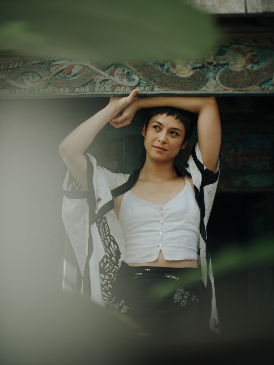 FilmIndoSource's tweet photo. Mariana Renata Dantec stuns for Sejauh Mata Memandang.

📸: Bramsky https://t.co/T2kgDzSU69