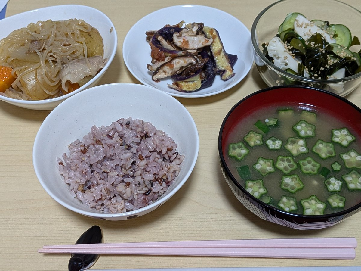 potato___spoon's tweet photo. 最近作った和食たち、米と汁物はマストです😎 https://t.co/NLbyknBQ1p