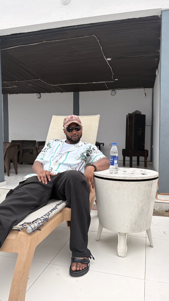 AzubuoguA's tweet photo. God place my name in rooms my feet have not entered yet. Let favour speak for me in places I cannot reach. Let my name be remembered for opportunities, blessings and divine connections. Lord open doors that match my purpose and close every door sent to distract me. https://t.co/1LR6BxTkvx