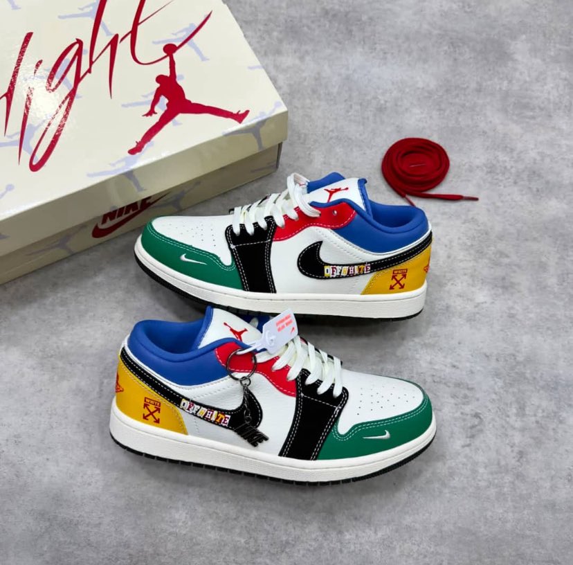 officialskimps's tweet photo. Your shoes speak before you do.

Invest in quality. Walk with confidence.

👟 Premium Sneakers
💰 Starting from ₦65,000, 85,000
📦 Nationwide Delivery

#SkimpsCollection #LuxurySneakers https://t.co/g4XMwjM7rq