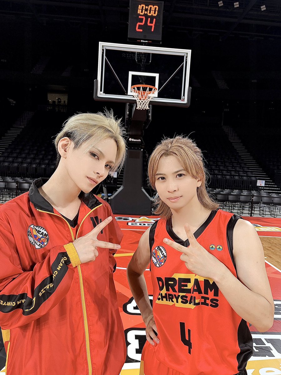 YUUSEI_HIRAGA's tweet photo. 『ACTORS☆LEAGUE in Basketball 2026』
御来場ありがとうございました！🏀

練習会から本番までメンバーやスタッフさんに支えていただき無事に怪我なく終えられた事まずはほっとしています‼️

悔しい結果となりましたがDCのメンバーで最後まで諦めずにボールを追いかけられた時間が何より幸せでした‼️

次は蛹から蝶となって絶対にリベンジします‼️
御来場くださった皆さん、スタッフさん、メンバーの全員、そしてくるむくん！
本当に本当にありがとうございました‼️
もっと強くなって帰ってきます🦋
#アクターズリーグ