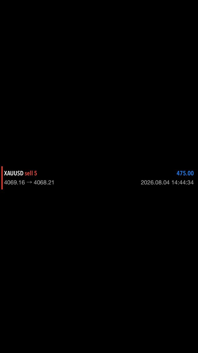 Akindamolafx's tweet photo. Akindamola please Define trading :
Trading is a business that can give you $9k and few min later  it can take it back from you 😂 

Define trading  ??? https://t.co/Em7mSmRIav
