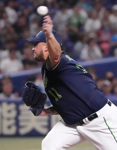 yakulpon's tweet photo. 【ヤクルト】守護神キハダ、４登板連続失点…逆転サヨナラ負けで５連敗　４位DeNAと１差に(日刊スポーツ)

3位ヤクルトが逆転サヨナラ負けで5連敗を喫した。4位DeNAと今季最少の1ゲーム差。
https://t.co/qiQ09aKvsK https://t.co/glcmjxYLvo