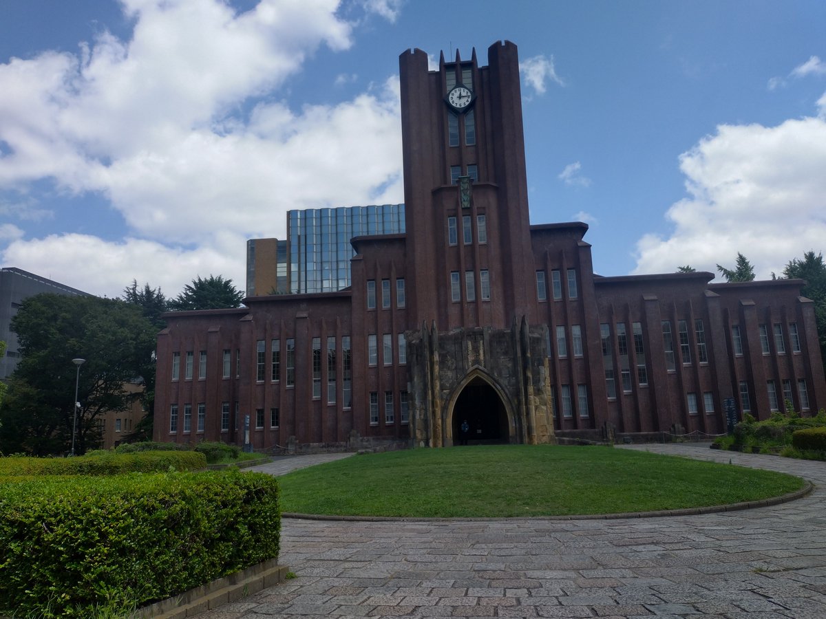 biwatetsu's tweet photo. 8/2 東京大学 東京駅丸の内駅舎 オープンバス(はとバス) https://t.co/Bukss84wu9