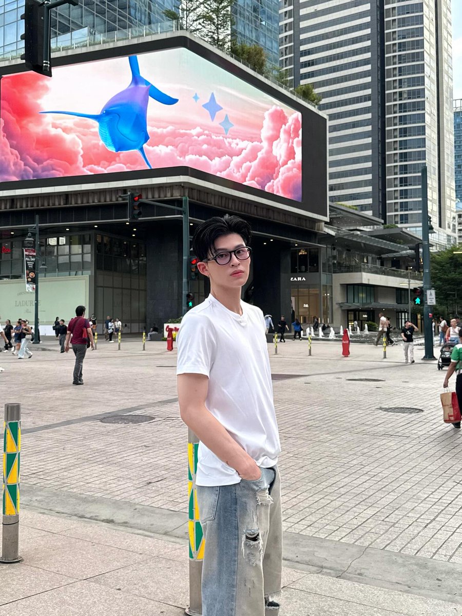 nanpepiwoo's tweet photo. คุณธีร์ก่อนถูกส่งมาไทย https://t.co/E8nAF19NKc
