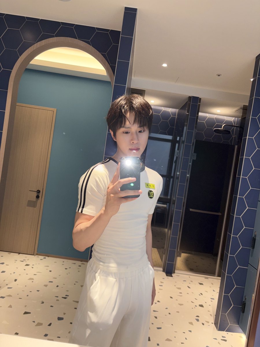 NewBeat_twt's tweet photo. [#박민석]

Flash✨🤍 https://t.co/kEinNXe4Og