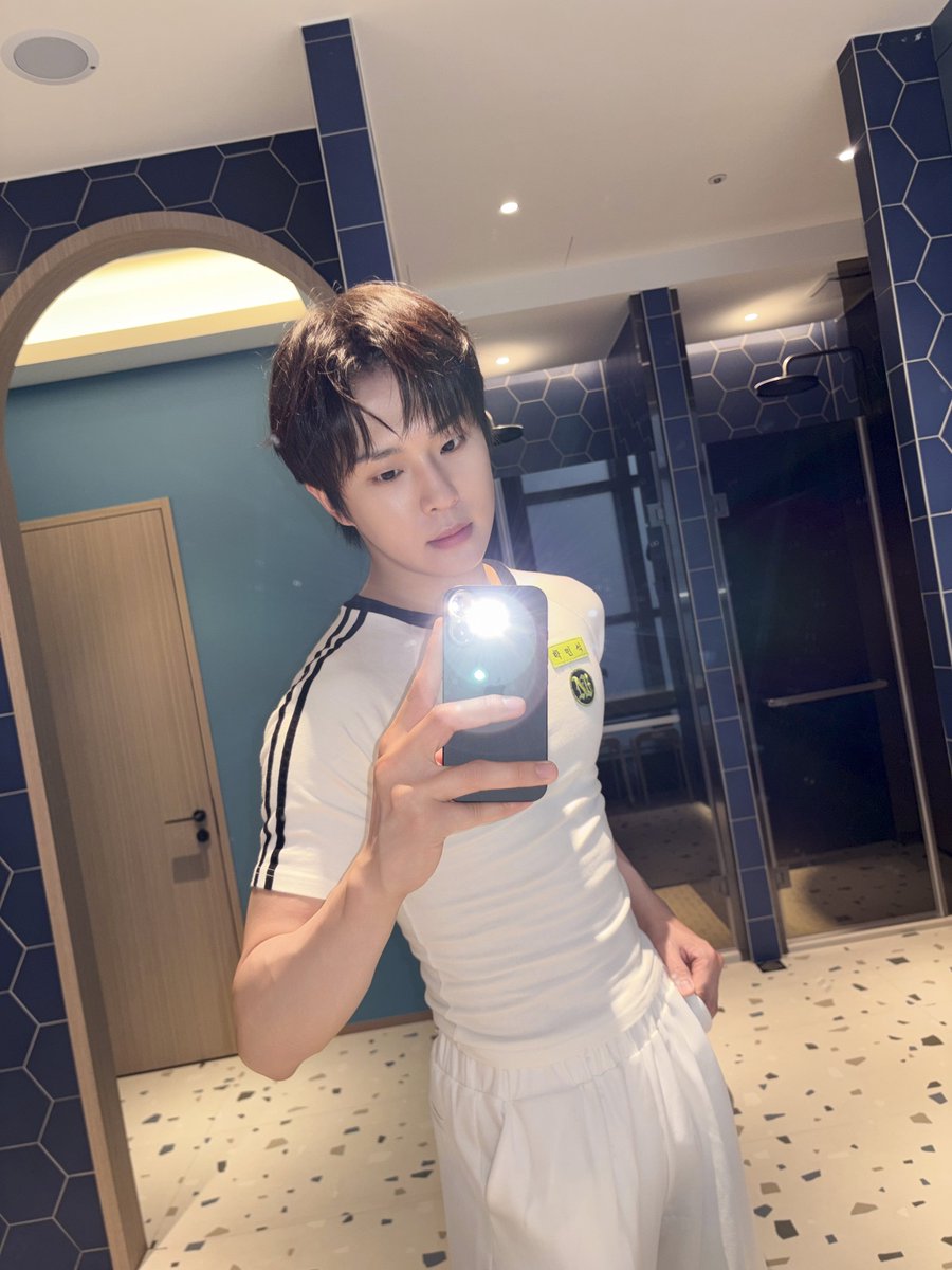 NewBeat_twt's tweet photo. [#박민석]

Flash✨🤍 https://t.co/kEinNXe4Og