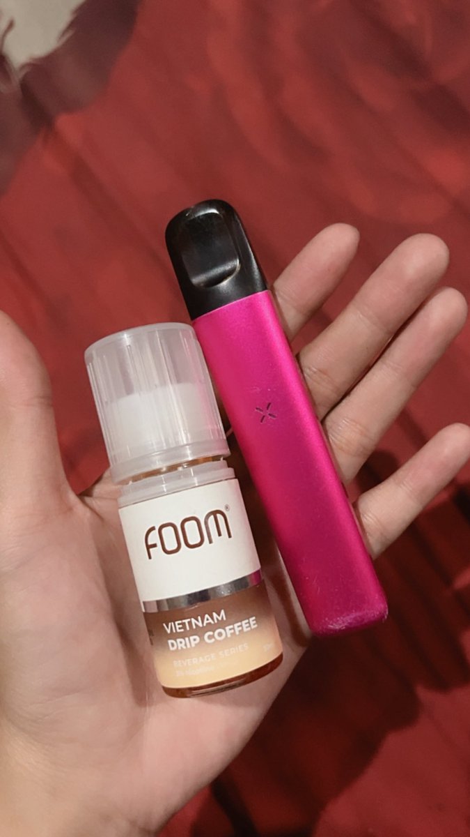 awinniie's tweet photo. wts foom x pink + liq 150rb boleh nego dom sby https://t.co/XpPsnukfdV