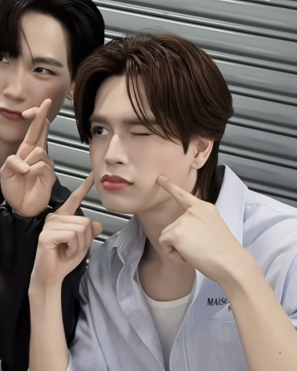 _tmdp24's tweet photo. น้องม้าคจิ้มแก้มนู้มมมมง่ะ น่าร้ากคับ 👉🏻🐱👈🏻 https://t.co/nHjWzd3Cau