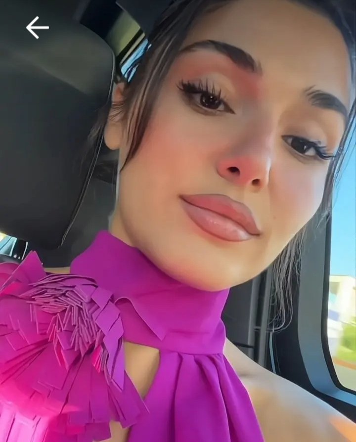 BarajasCas6969's tweet photo. Voto por mi reina Hande Erçel de Turquía #HandeErcel para el rostro más bello de 2026.
#100faces
#100faces2026
#tccandler
@tccandler https://t.co/nFRydgVBo1