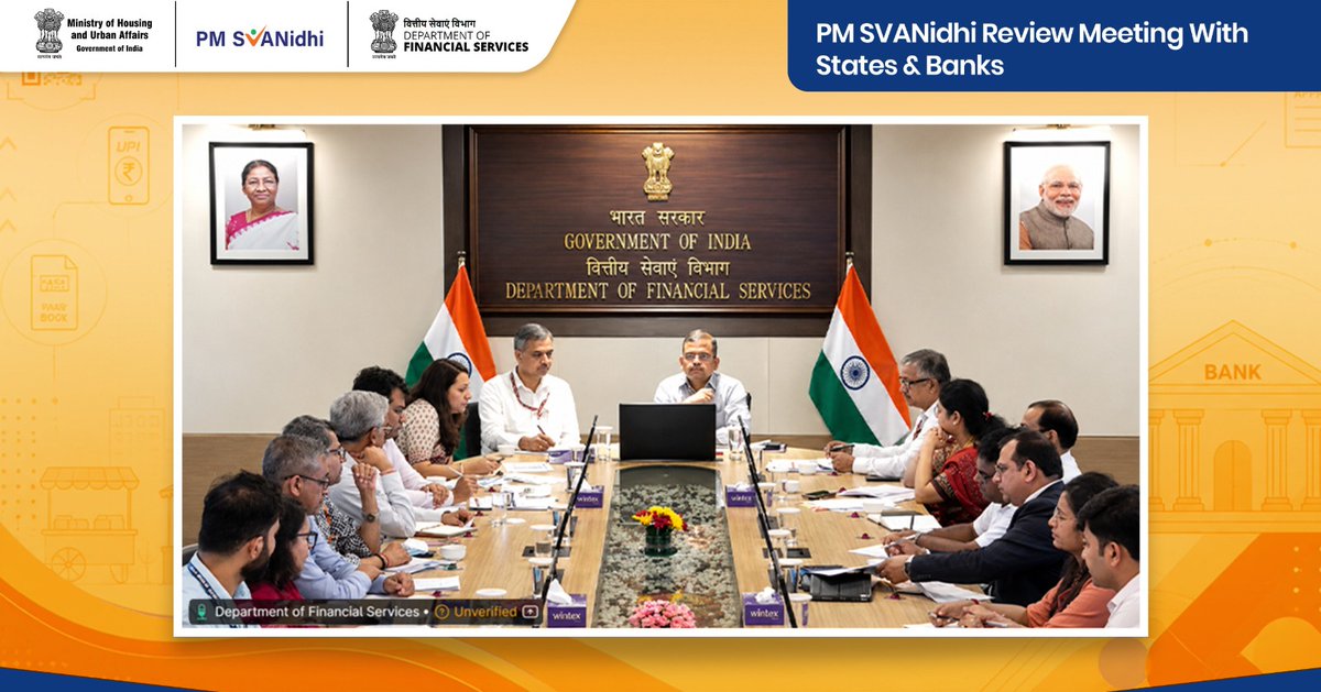 pmsvanidhi's tweet photo. Shri Satendra Singh, Secretary, Department of Urban Development, MoHUA, and Shri Sanjay Lohiya, Secretary, DFS, jointly chaired a review meeting with banks, States/UTs, and credit card issuers to review the implementation of the PM SVANidhi scheme.

#PMSVANidhi https://t.co/gg18ovoKx4