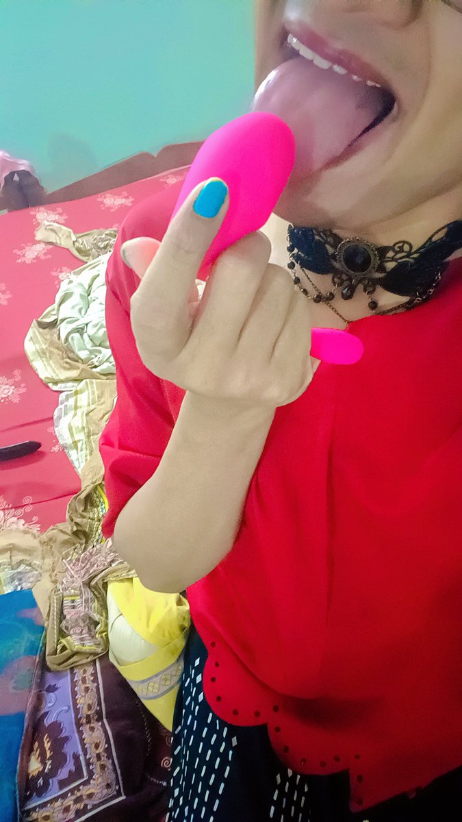 Nandini_sissy's tweet photo. This little pink toy has me completely distracted. Who’s gonna help me put it to better use? 💋
#SeductiveVibes #PlayfulMood #HotAndTeasing #AdultToys #PinkPleasure #TongueOut #NaughtyGirl #LingerieVibes #BedroomMood #SpicyContent #TeaseAndPlease #ViralSeduction #FlirtyEnergy https://t.co/1k2Z7WgS59