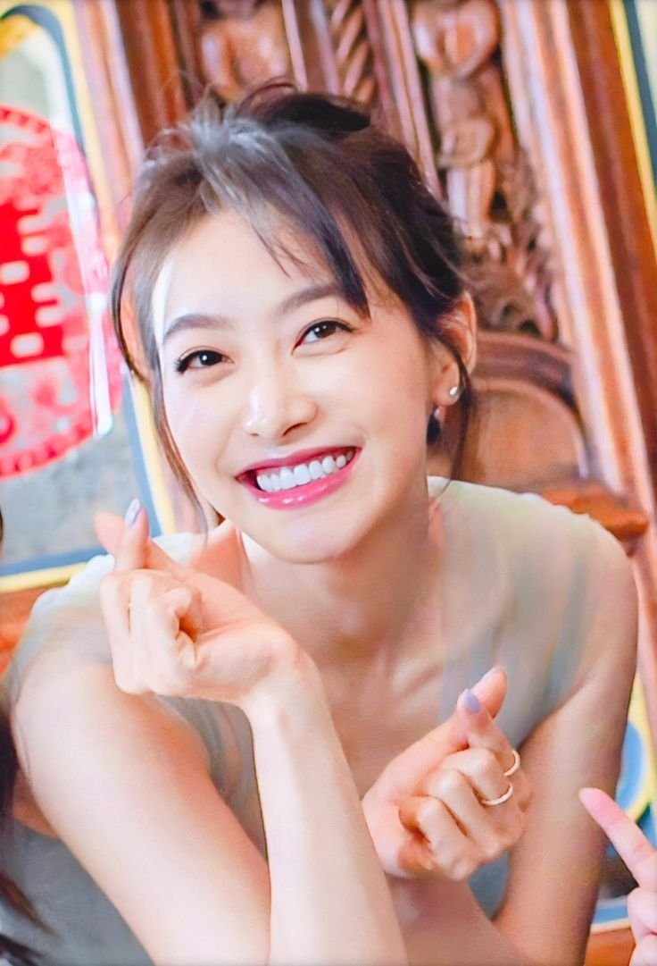 VIVIENNEEarch's tweet photo. @DREAMSCAPEca HELLO! VIVIENNE HEREE 😆 you can call me anything between Vi, Viv, or Vivi for ease and convenience. I'm the Arch behind this 🌤 emoji and I'm in charge of visualizing all the dreams in Dreamscape. super excited to finally meet our soon-to-be Scapers in person!! 🥹❤️ https://t.co/IDDY1KT0ru