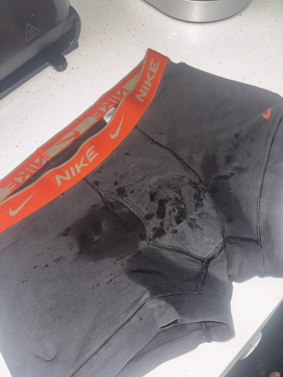 MidlandsGymLad's tweet photo. DRIPPING💦 after that run. Who’s buying the boxers? 😜 #usedunderwear #paypig #gayuk #findom #mtw #allthingsworn https://t.co/sU9UAtgM0V